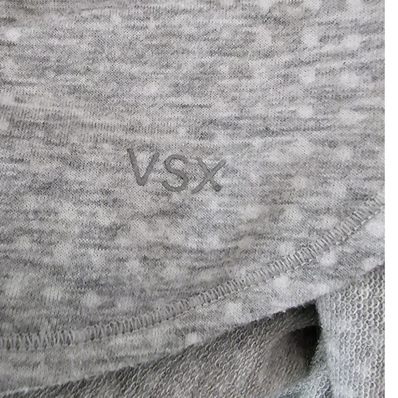 Victoria Secret Sport Gray Cut out Back Long Sleeve  Thumbholes Athletic Top L - Picture 5 of 6